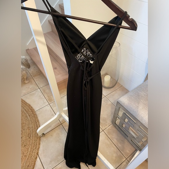 Black long dress with lace - Picture 8 of 11